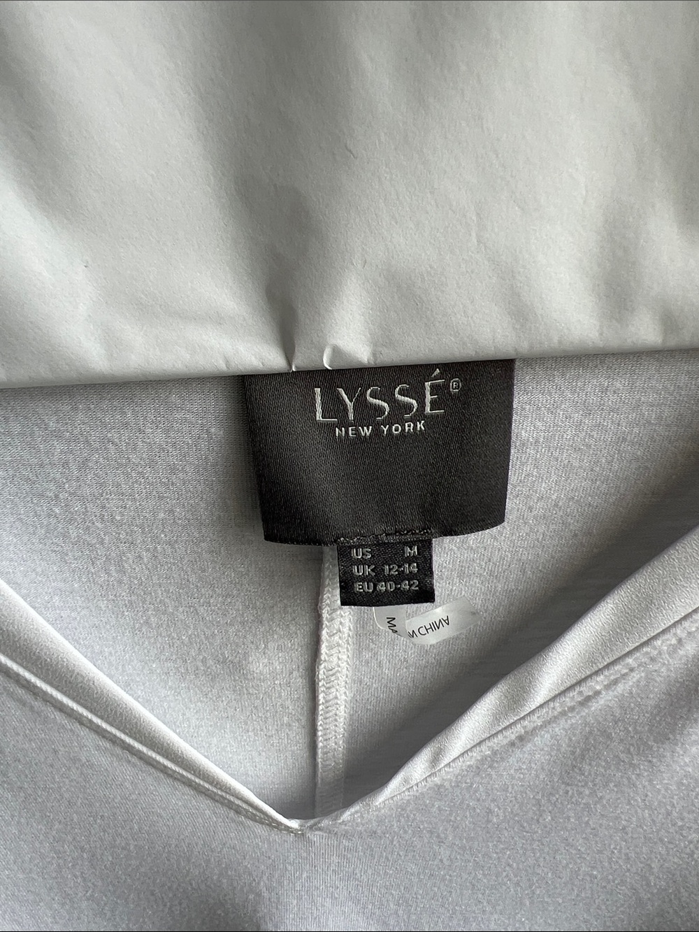 Lyssentials V-Neck Shell - Picture 2 of 4